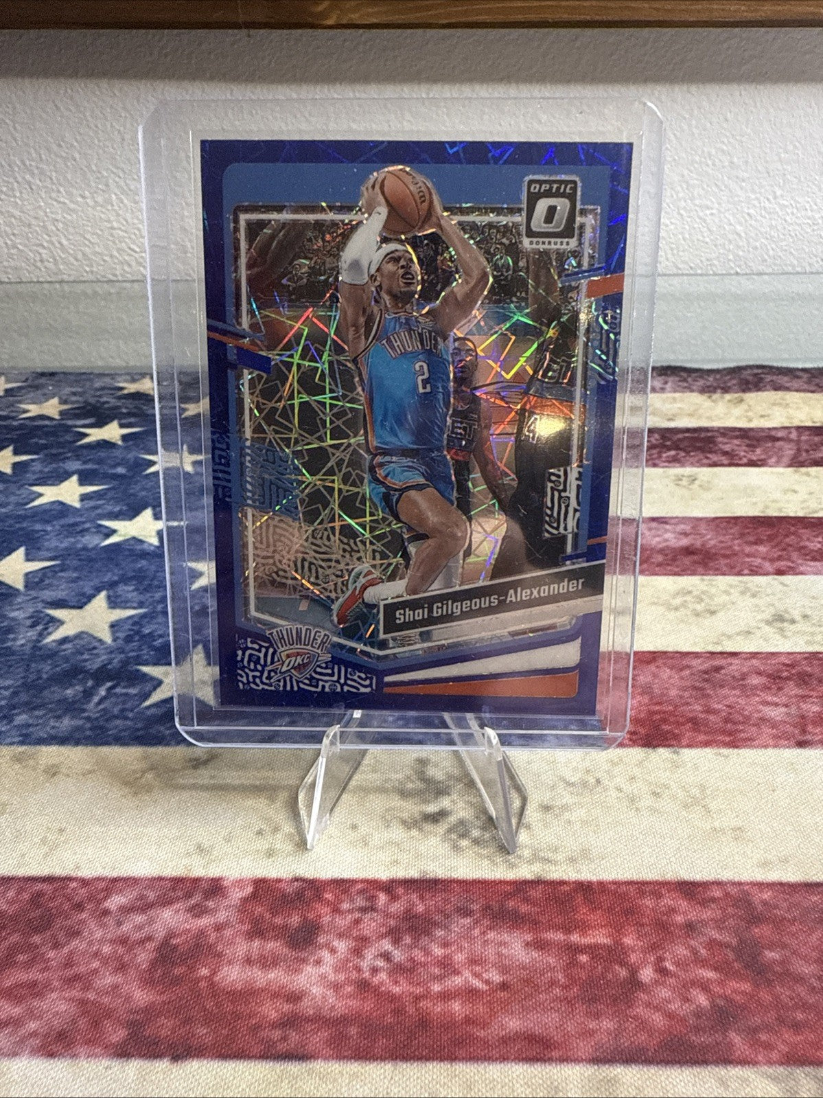 2023-24 Panini Donruss Optic - Shai Gilgeous-Alexander #104 Blue Velocity Prizm