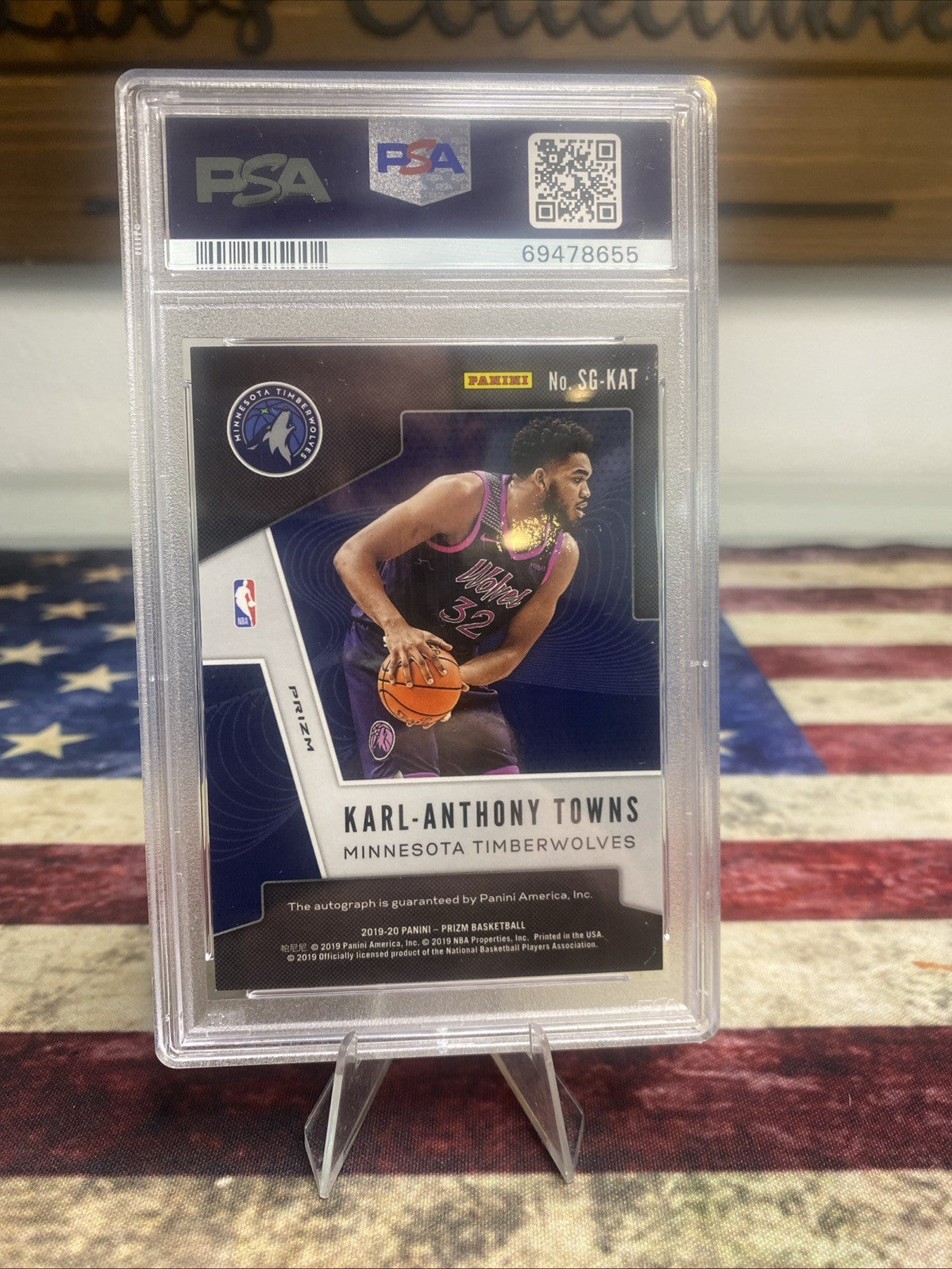 Karl Anthony Towns Auto 2019 Panini Prizm Signatures Premium Blue Shimmer Prizm