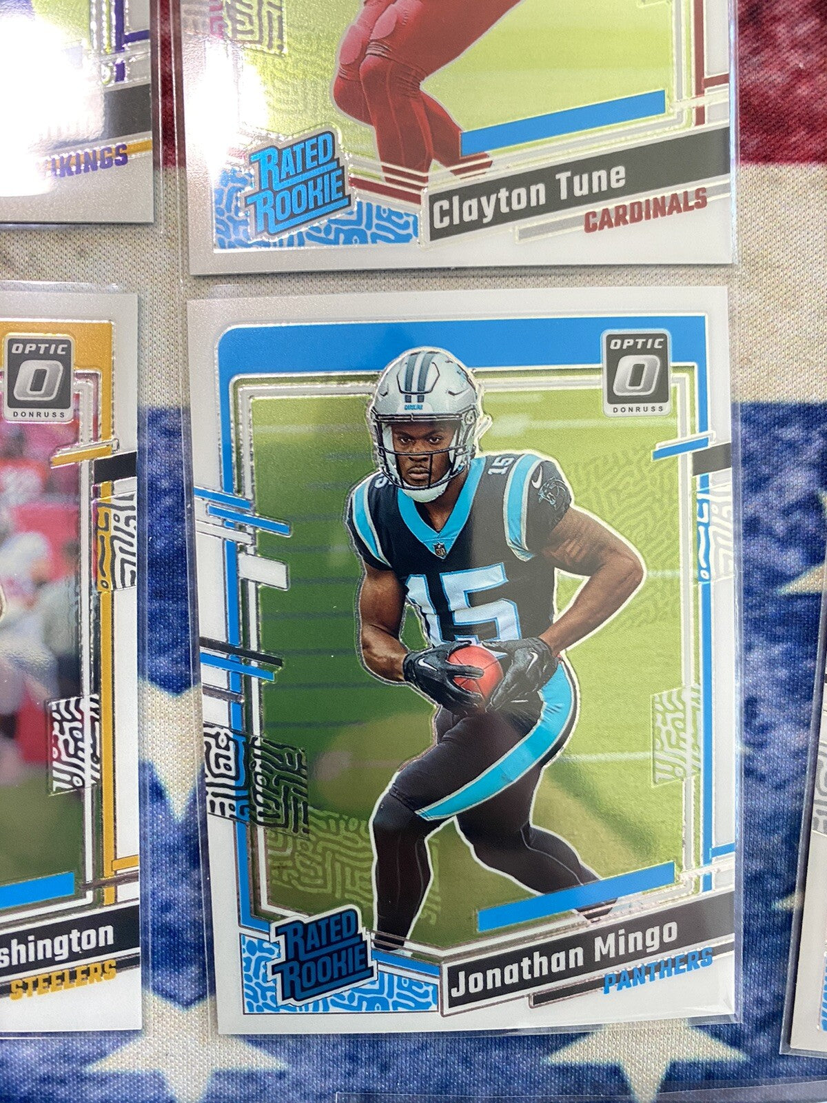 16 X NFL Optic Rated Rookie Cards. Future stars, 