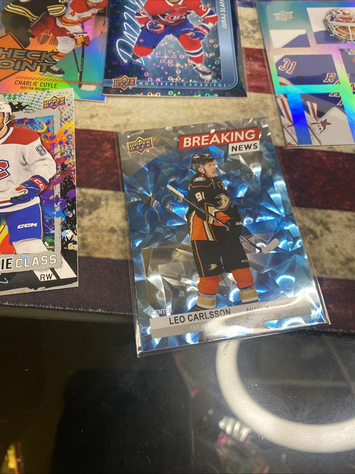 16 NHL Card Lot 2024-25 Upper Deck Series 1 Speckle, Dazzlers, Canadiens, Rookie