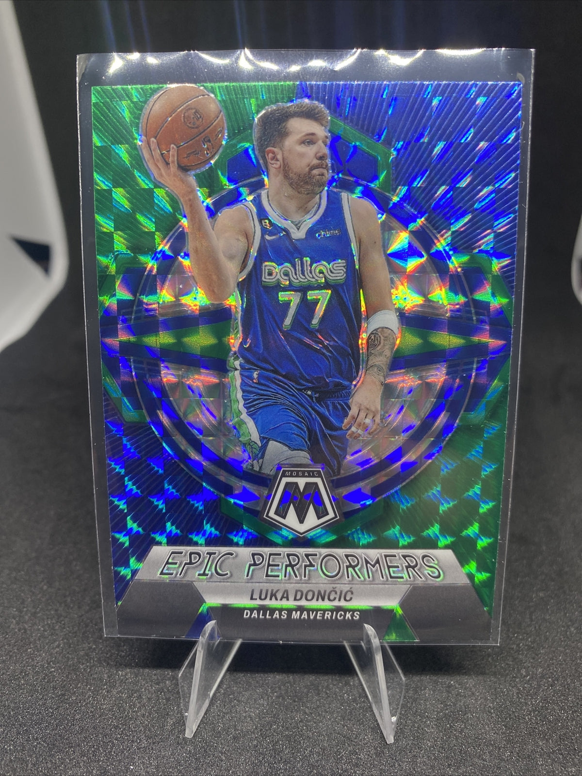 2022-23 Panini Mosaic Luka Doncic Epic Performers Green Mosaic Prizm #7 Mavs
