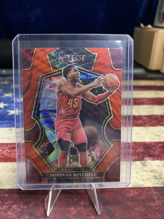 Donovan Mitchell 2022-23 Panini Select Premier Red Wave Prizm #131 Cavaliers