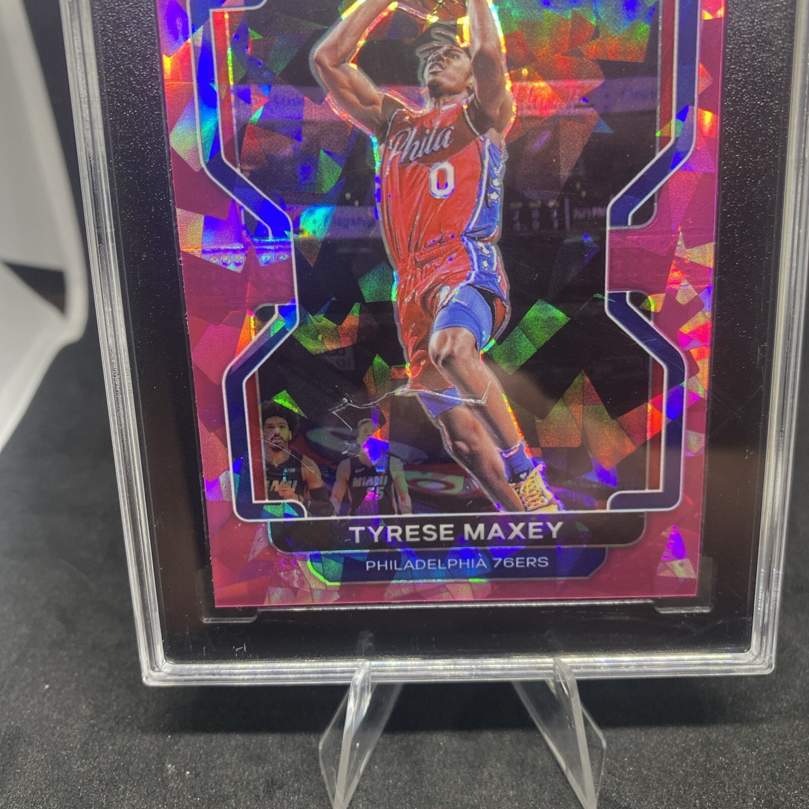 2021-22 Panini Prizm - Pink Ice Prizm #28 Tyrese Maxey SGC 9