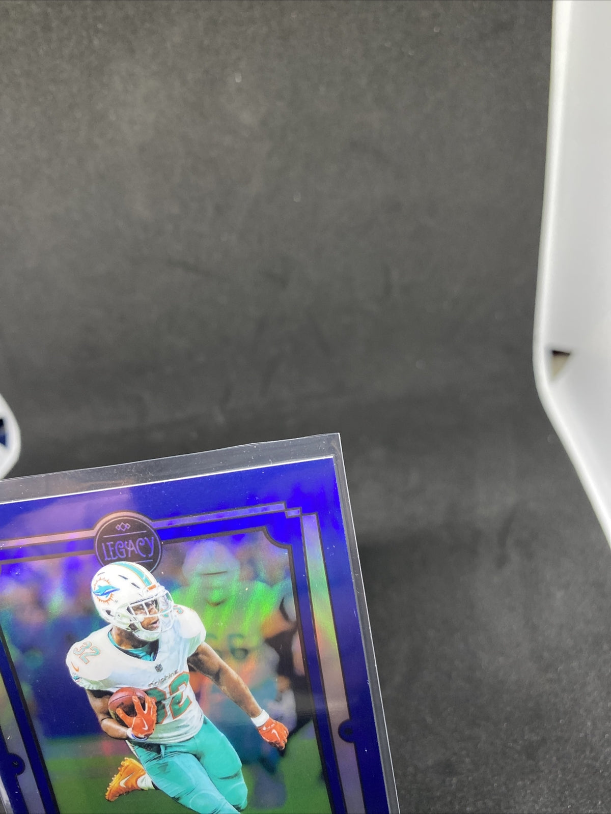 SP - 2019 Panini Legacy Premium Edition Sapphire Prizm /50 Kenyan Drake #62 GEM