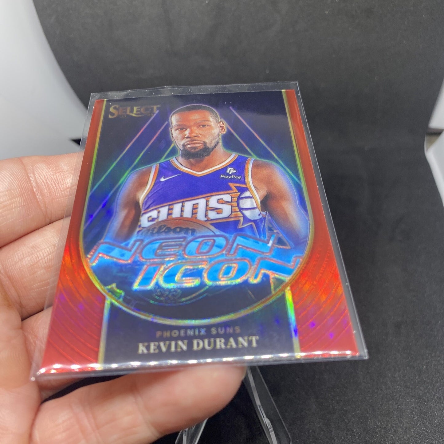 Kevin Durant 2023-24 Panini Select NBA Neon Icon Red Prizm SP