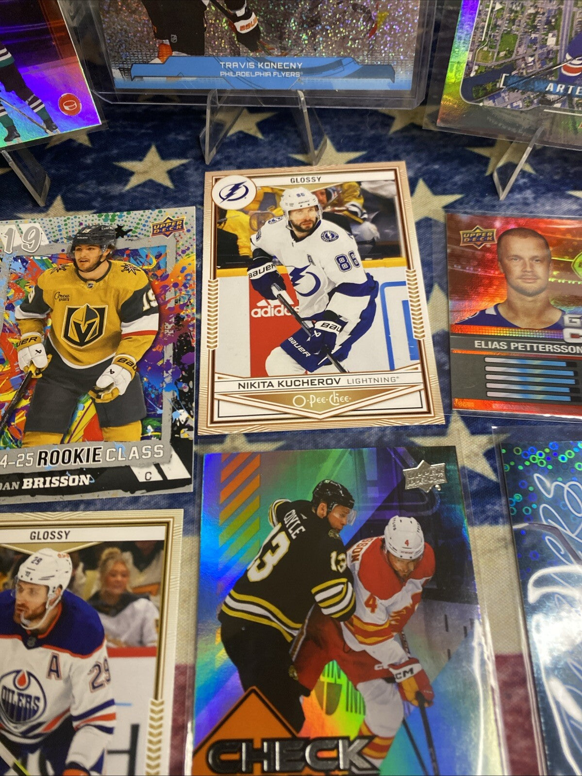 16 NHL Card Lot 2024-25 Upper Deck Series 1 Speckle, Dazzlers, Canadiens, Rookie