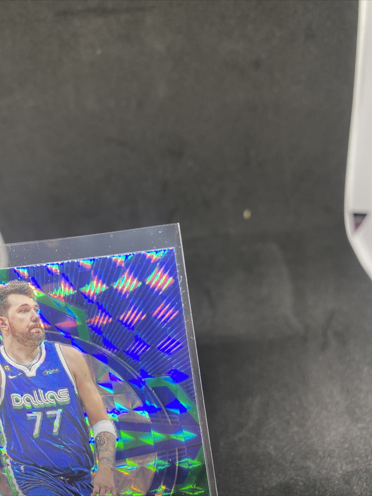 2022-23 Panini Mosaic Luka Doncic Epic Performers Green Mosaic Prizm #7 Mavs