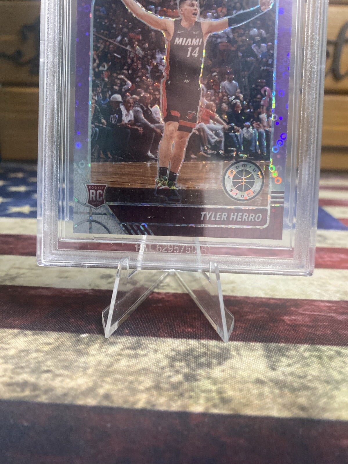 2019-20 Panini NBA Hoops Premium Stock - Purple Disco Prizm #210 Tyler Herro...