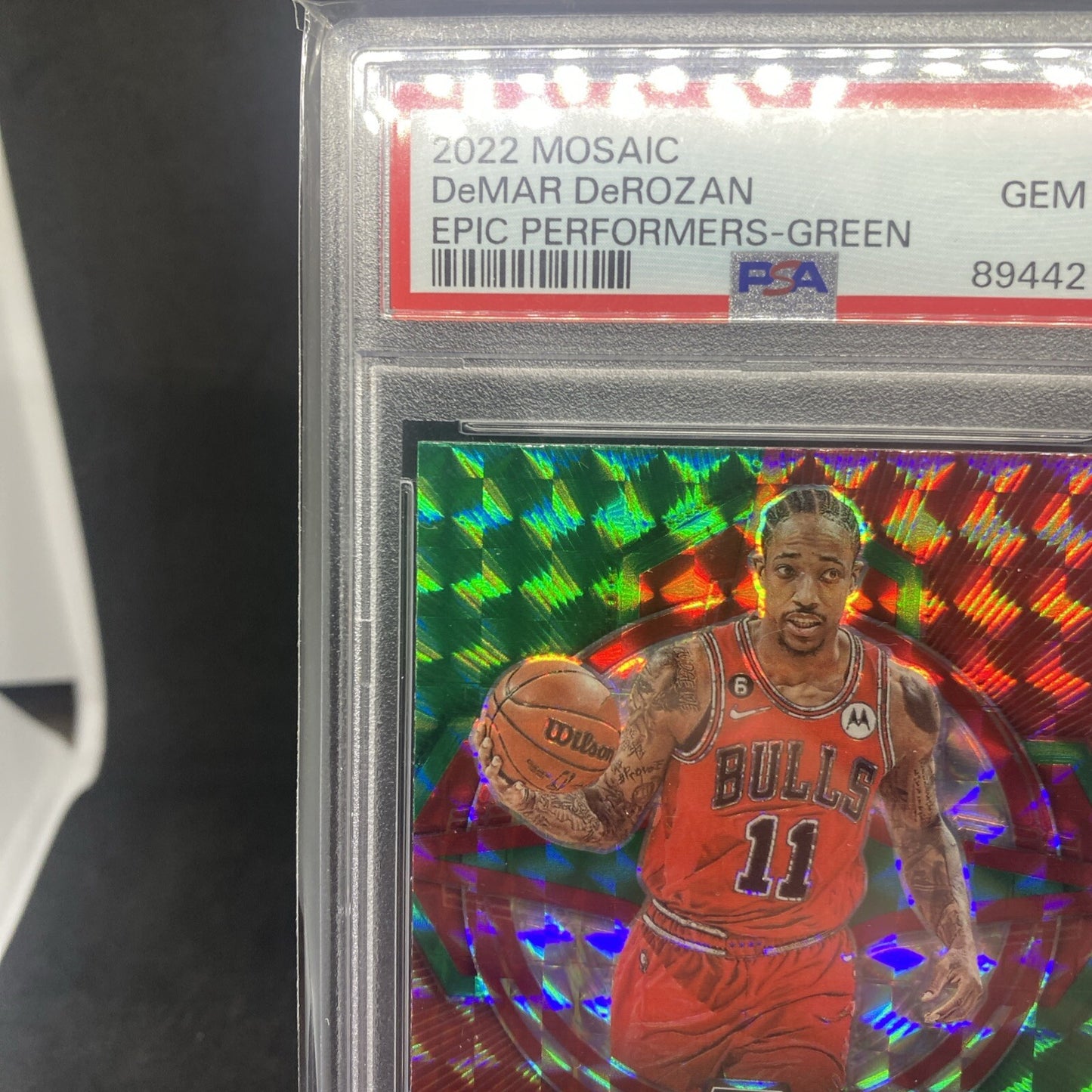 2022-23 Panini Mosaic - Epic Performers Green Mosaic Prizm PSA 10 DeMar DeRozan