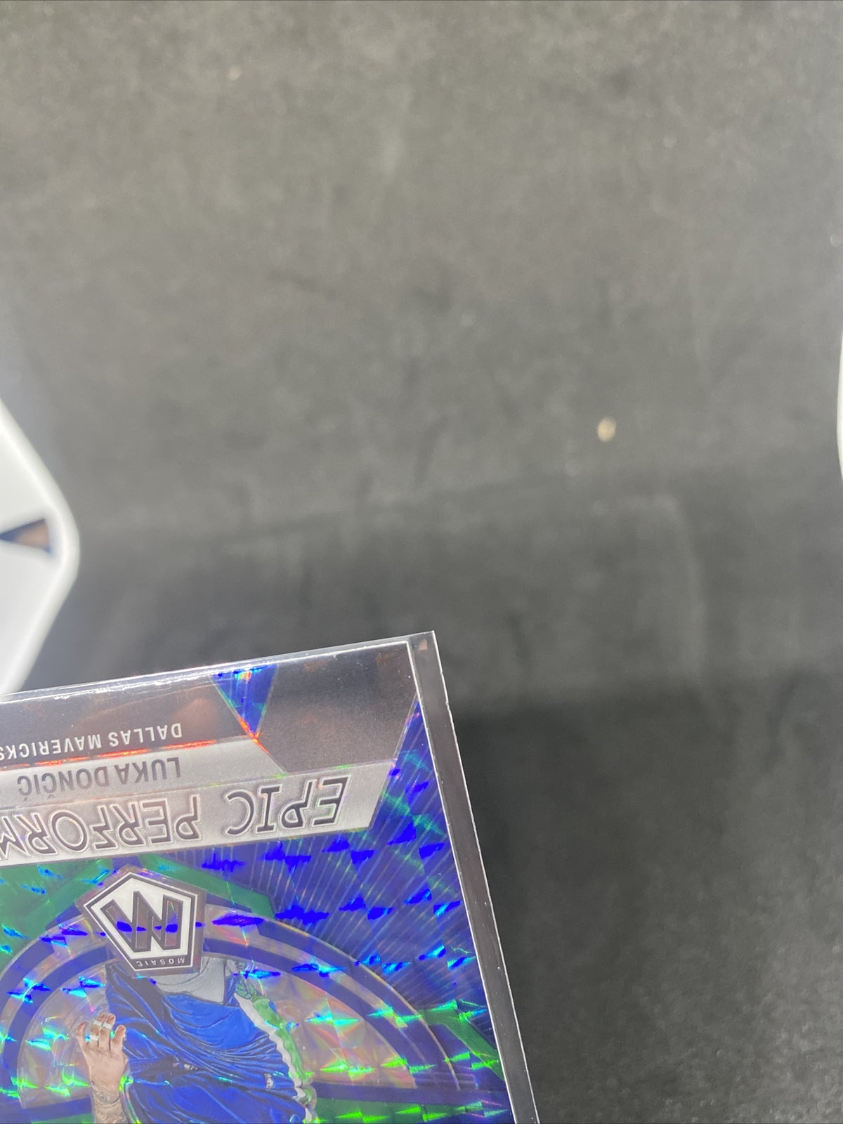 2022-23 Panini Mosaic Luka Doncic Epic Performers Green Mosaic Prizm #7 Mavs