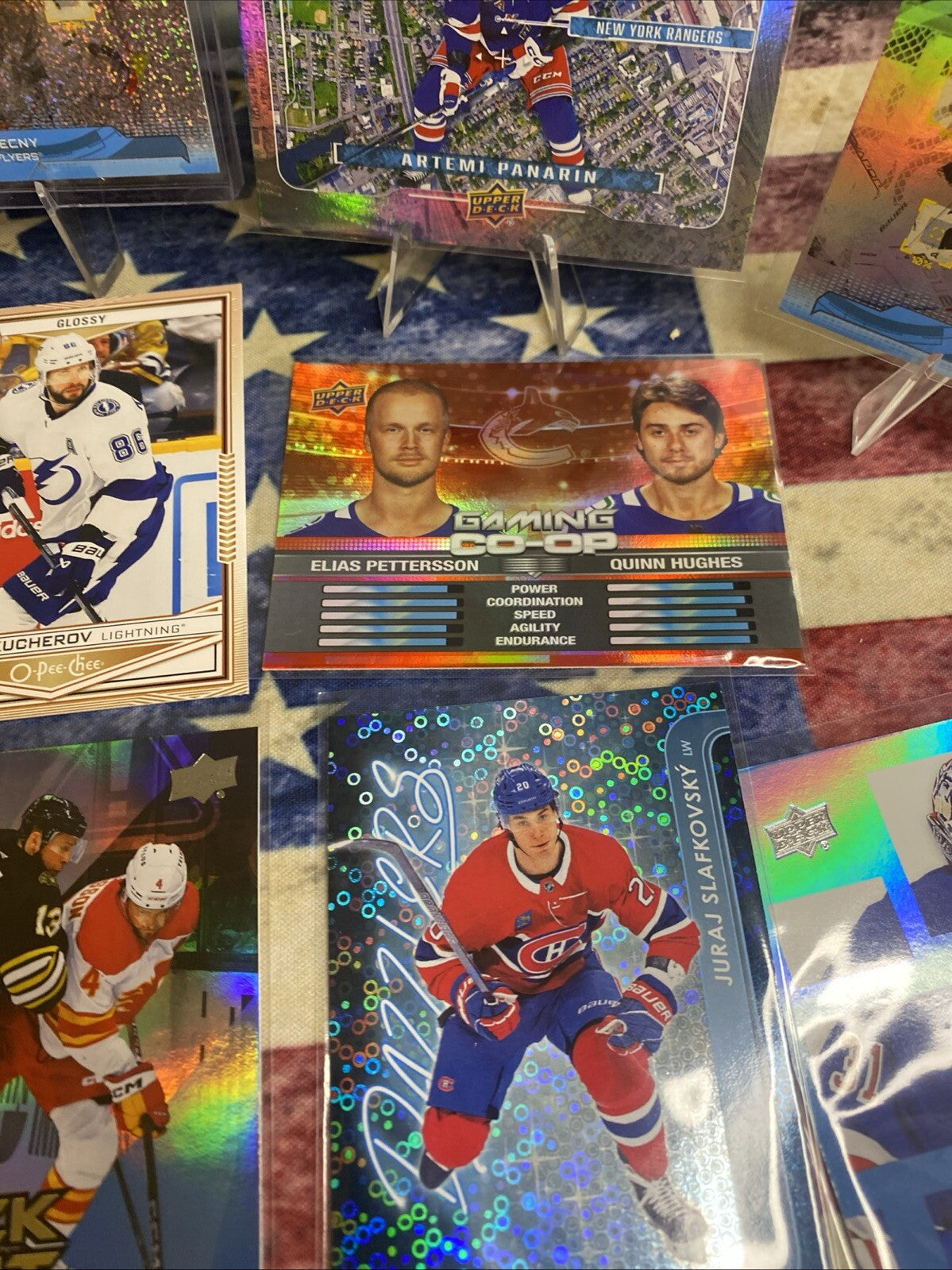 16 NHL Card Lot 2024-25 Upper Deck Series 1 Speckle, Dazzlers, Canadiens, Rookie