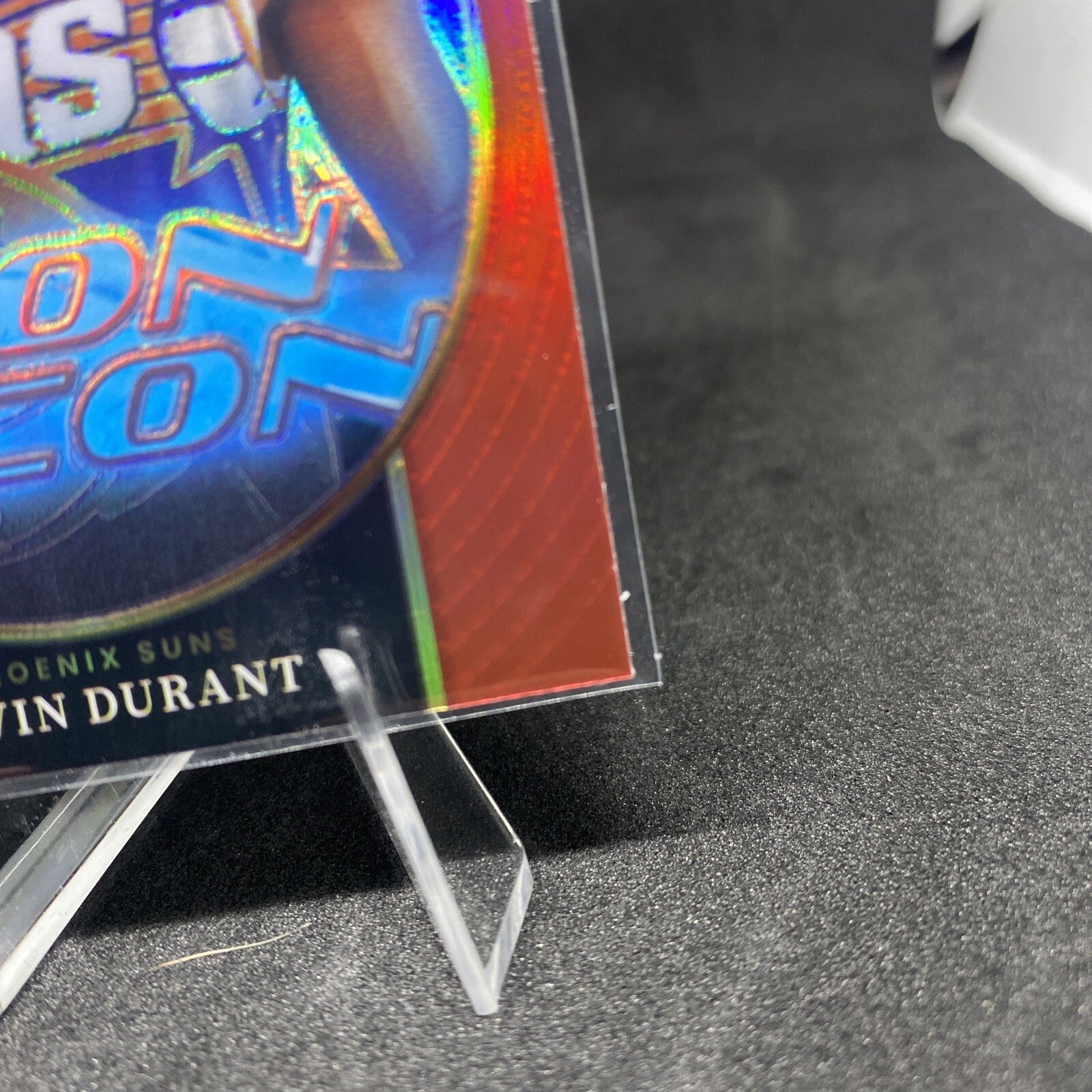 Kevin Durant 2023-24 Panini Select NBA Neon Icon Red Prizm SP