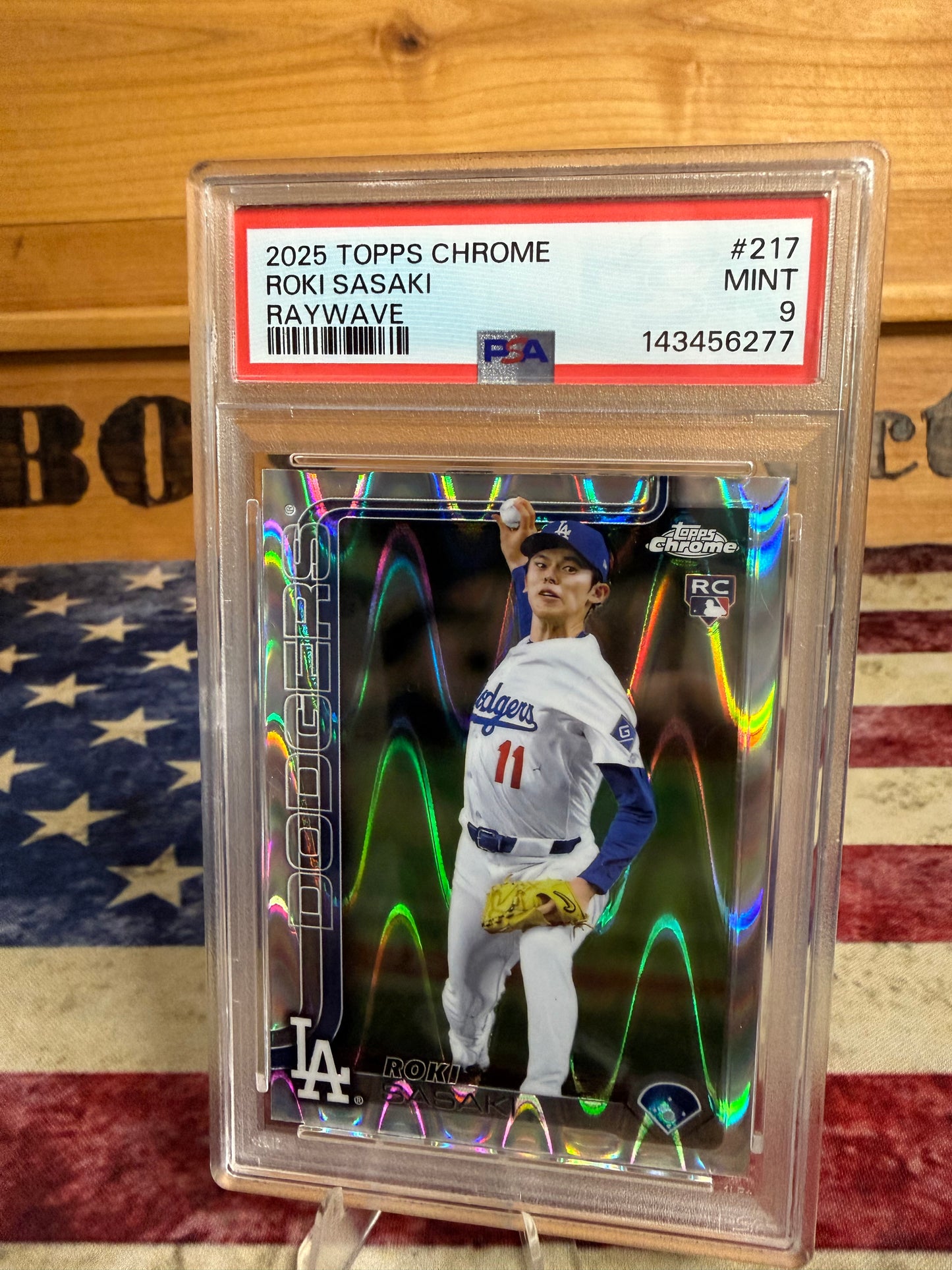 2025 Topps Chrome Roki Sasaki RC RAYWAVE Refractor #217 PSA 9 MINT Dodgers