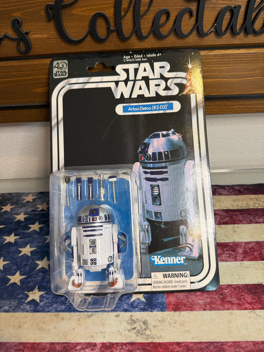 Star Wars The Black Series 40th Anniversary Artoo-Detoo (R2-D2) 6-inch Action Figure