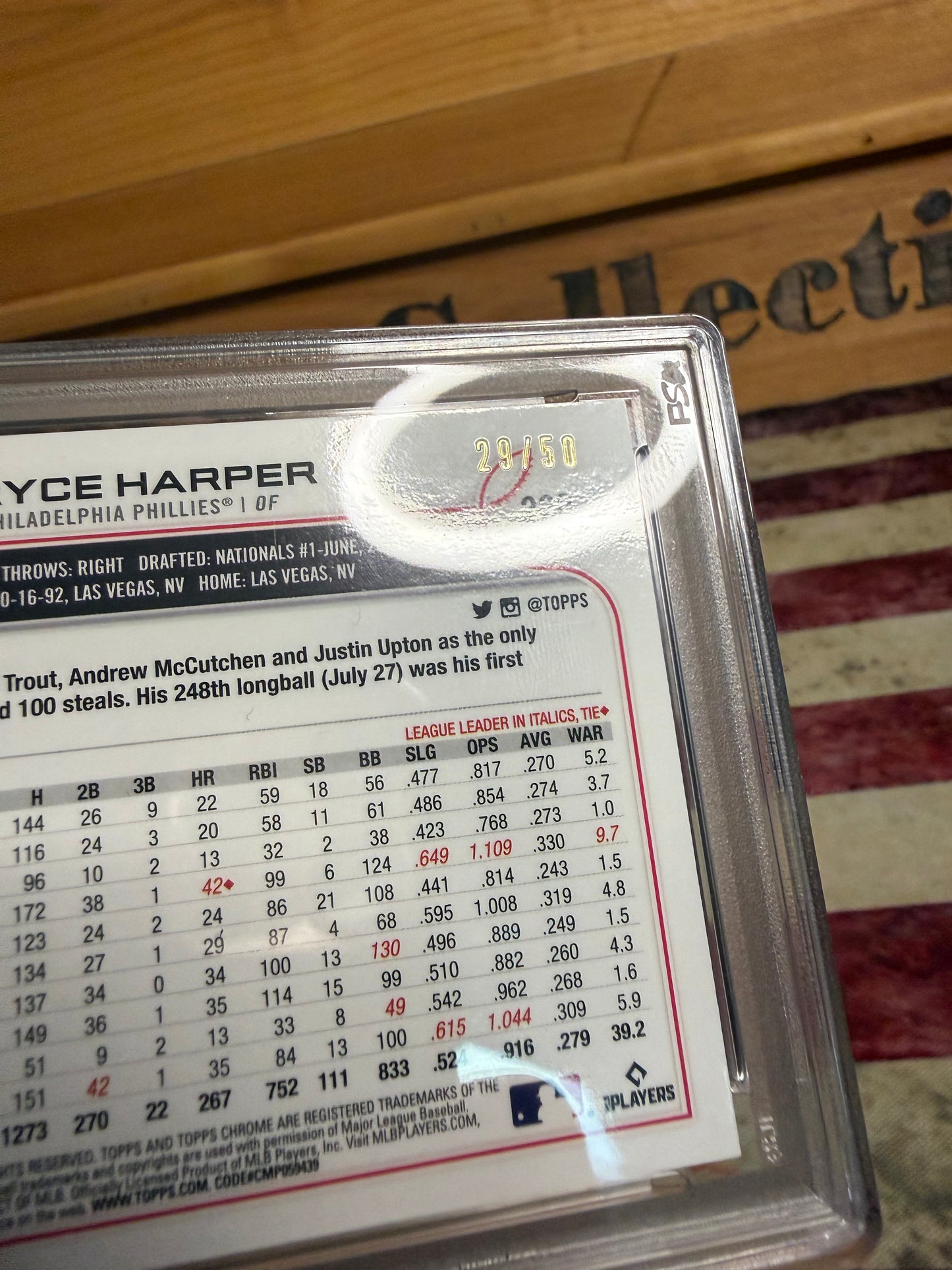 2022 Topps Chrome Sonic Bryce Harper GOLD RAYWAVE Refractor /50 #220 PSA 9 MINT
